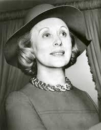 Lauder of cosmetics - wordplays.com